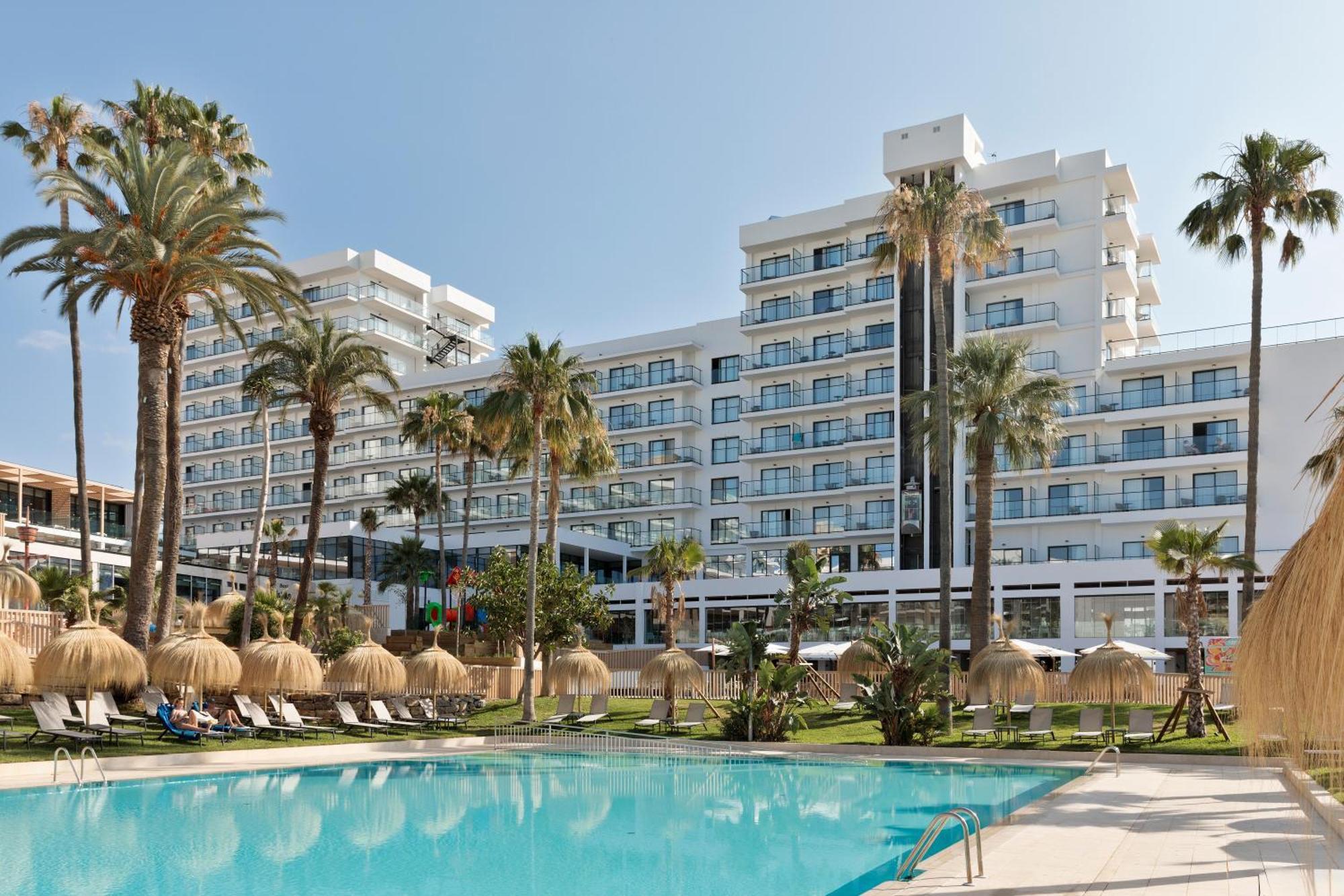 Triton Benalmádena